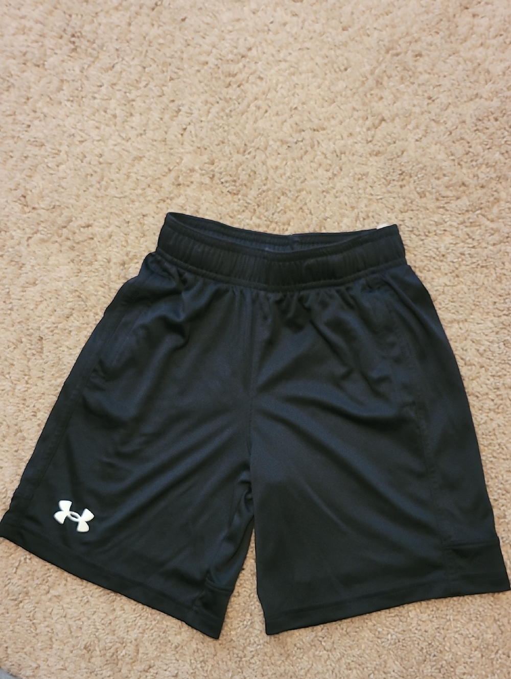 Under Armour Boys Black Performance Shorts with White Logo SIZE 8